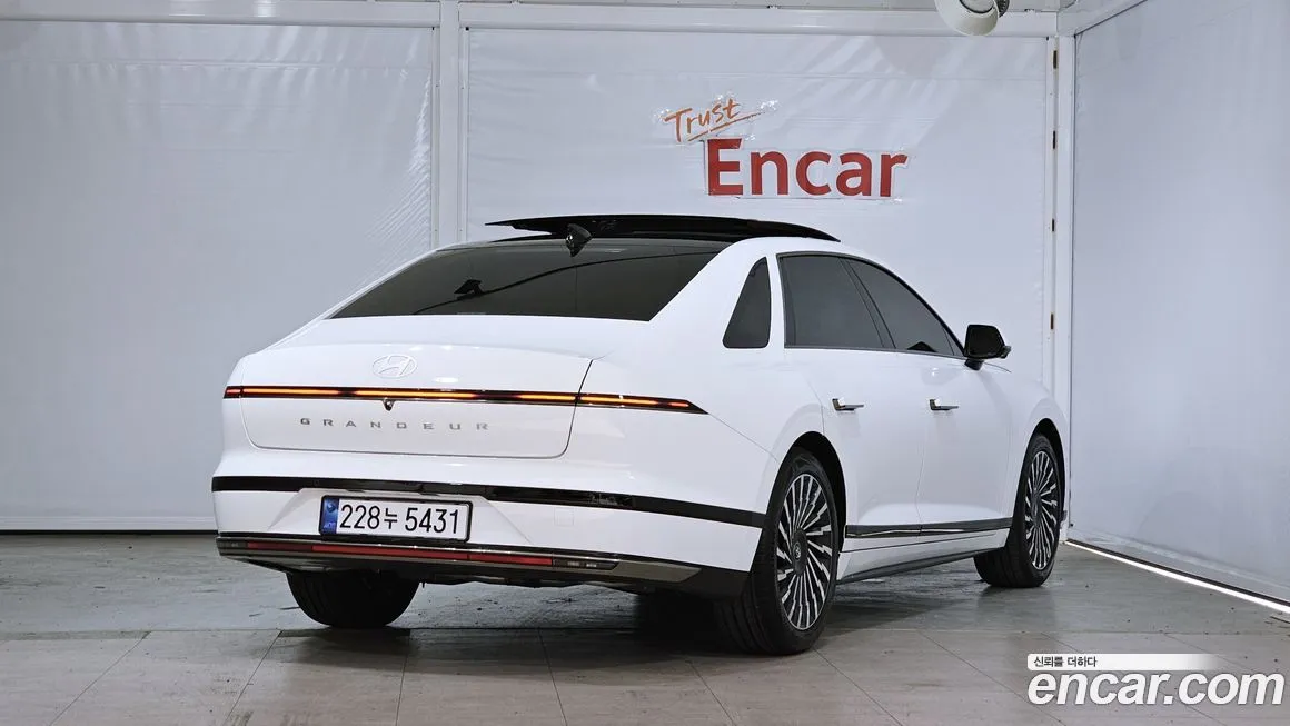 Hyundai Grandeur 2025 из KR, фото 2