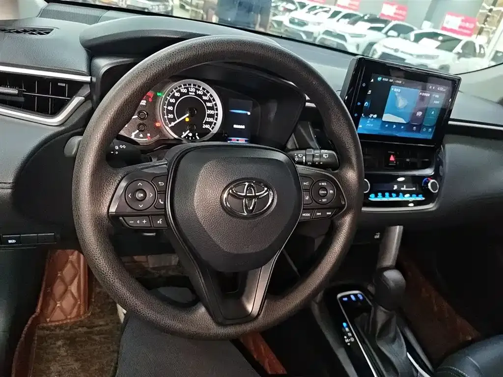 Toyota Corolla Cross 2022 из CN, фото 10