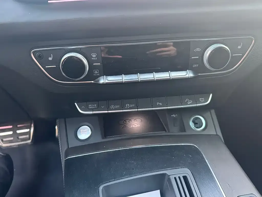 Audi Q5L 2023 из CN, фото 5