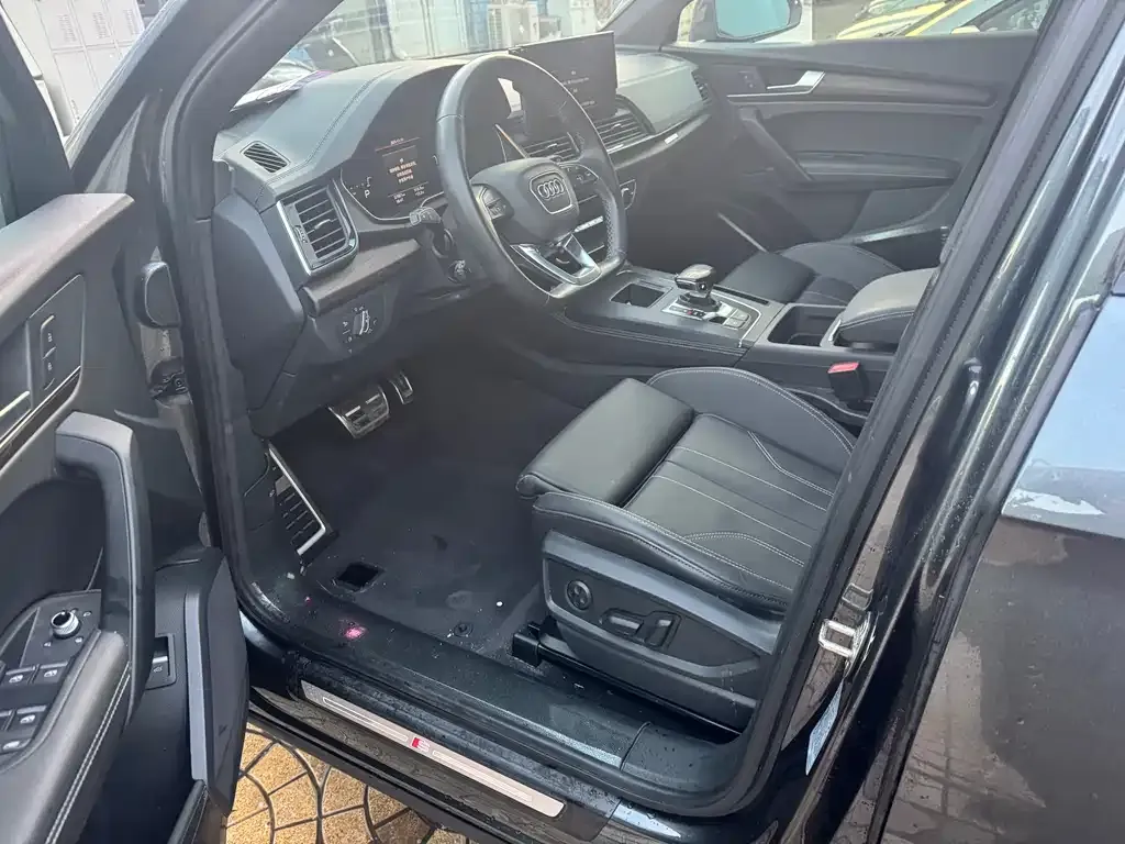 Audi Q5L 2023 из CN, фото 8