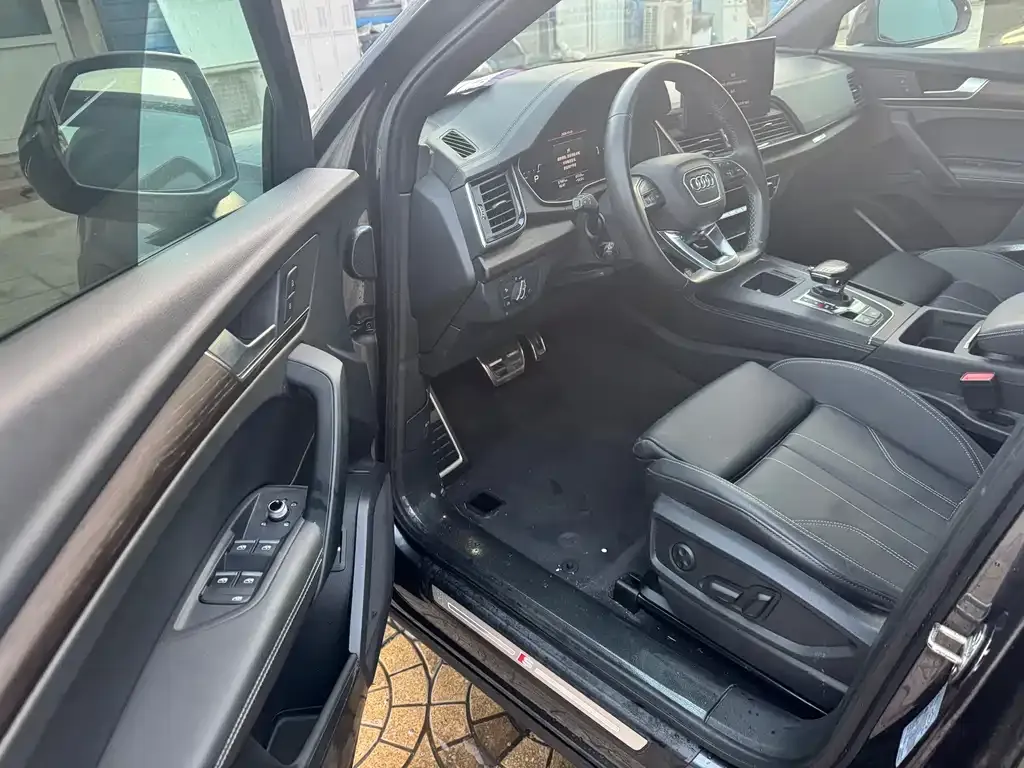 Audi Q5L 2023 из CN, фото 9