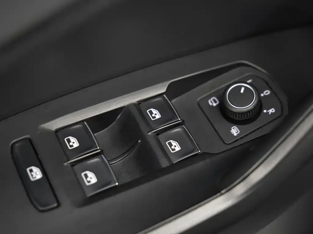 Volkswagen Sagitar 2022 из CN, фото 9