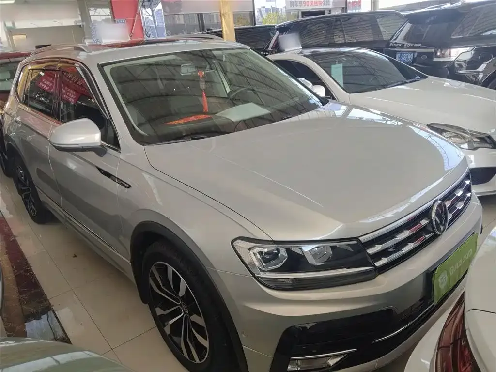 Volkswagen Tiguan L 2021 из CN, фото 4