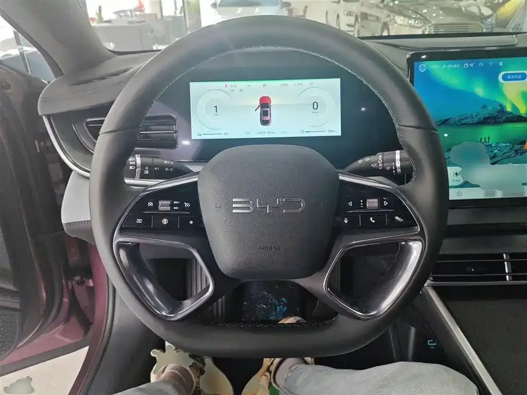 BYD Seal — фото 3