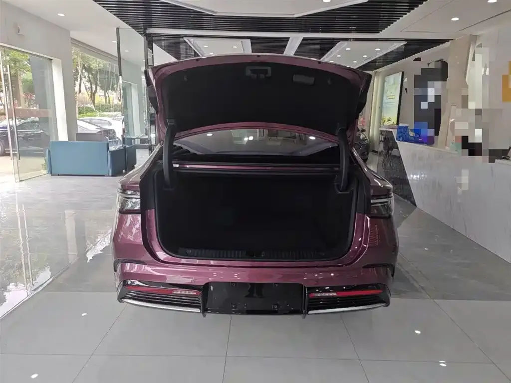BYD Seal — фото 9