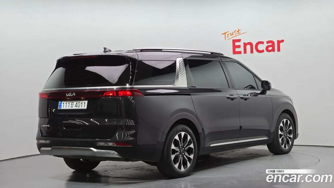 Kia Carnival 2023 из KR, фото 2