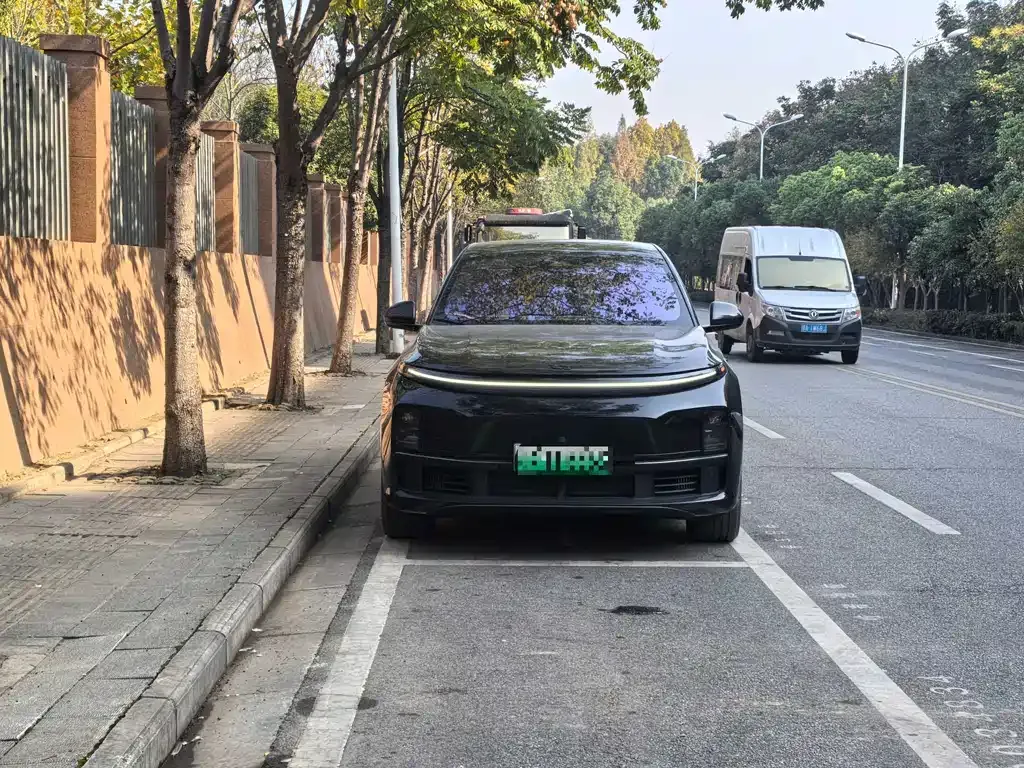 Li Auto L7 2024 из CN, фото 2