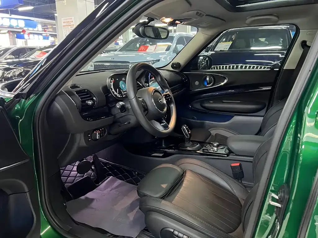 [object Object] Mini Clubman 2023 из CN, фото 7