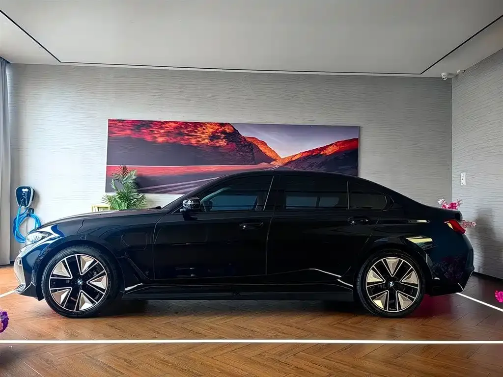 BMW i3 — фото 3