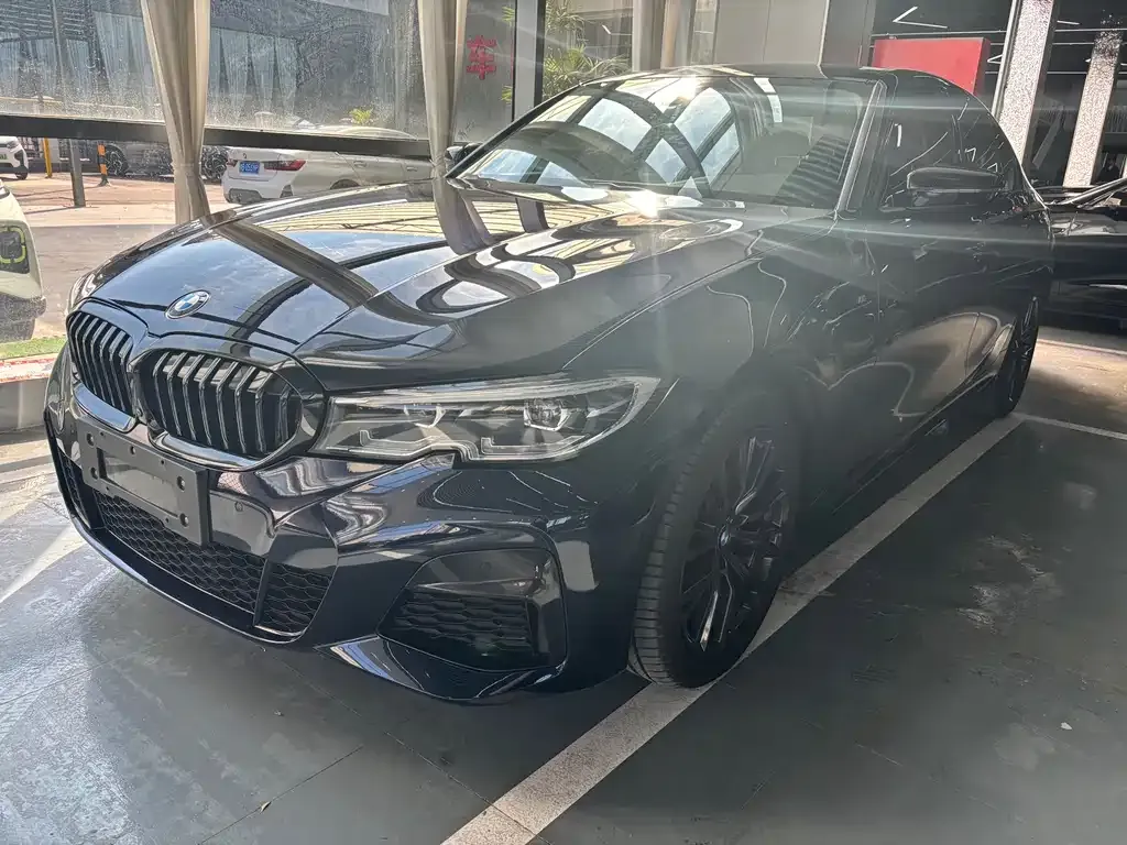 BMW 3 Series 2021 из CN, фото 1