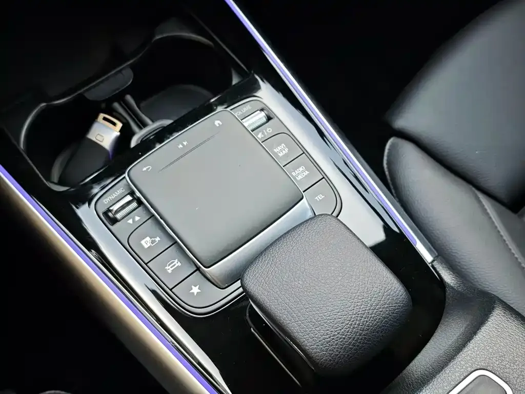 Mercedes-Benz GLA — фото 10