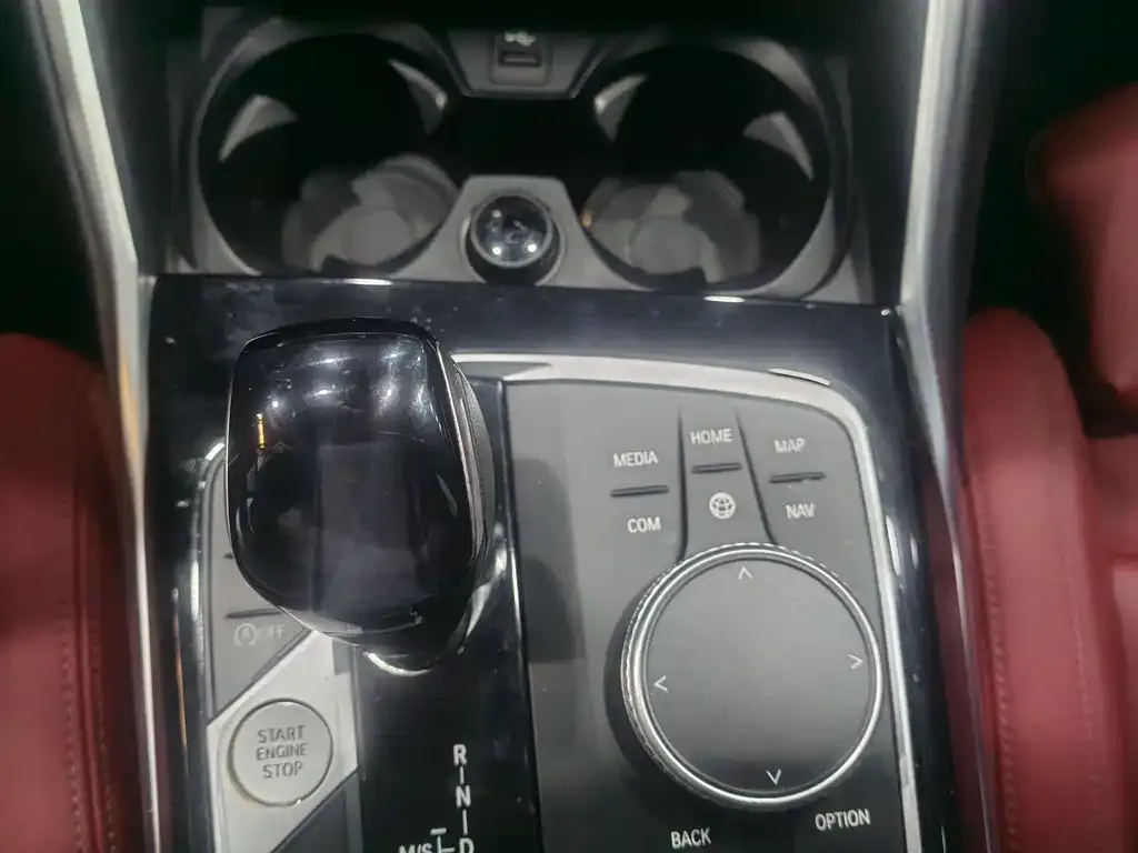 BMW 3 Series 2021 из CN, фото 10