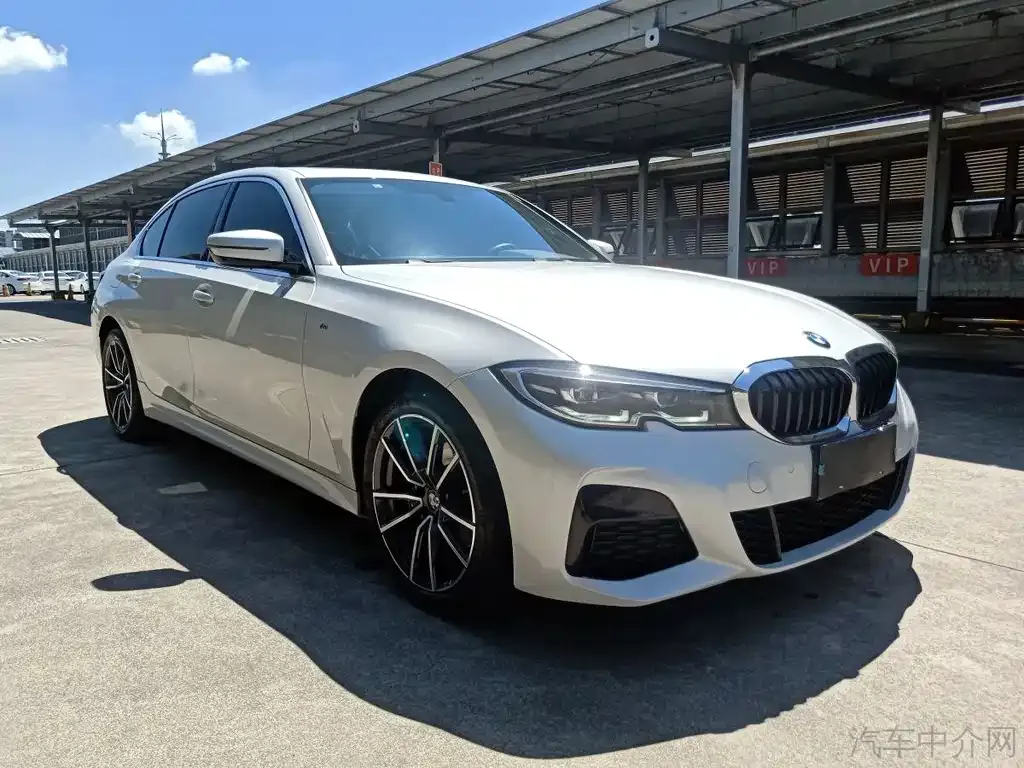 BMW 3 Series 2021 из CN, фото 3