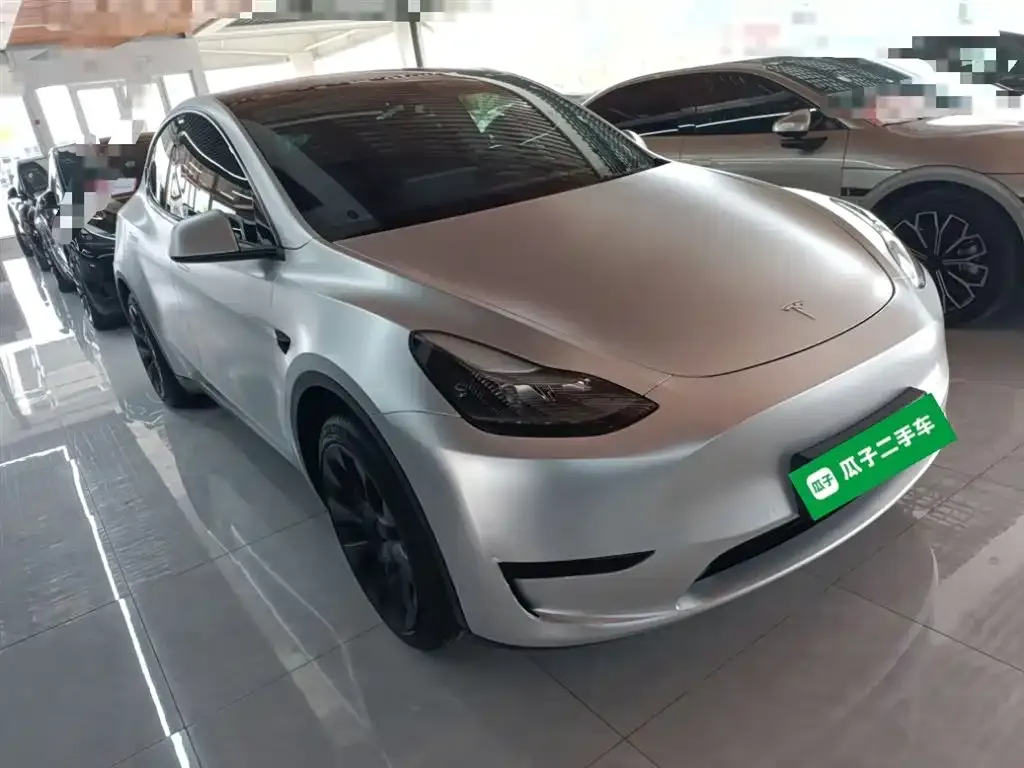 Tesla Model Y — фото 4