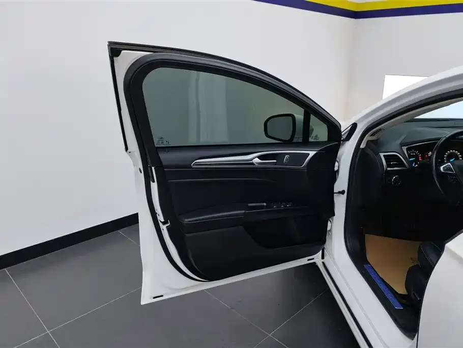 Ford Mondeo 2021 из CN, фото 7