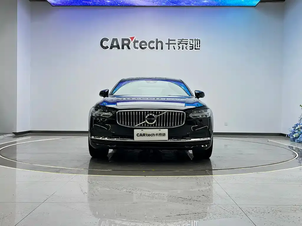 Volvo S90 2025 из CN, фото 2