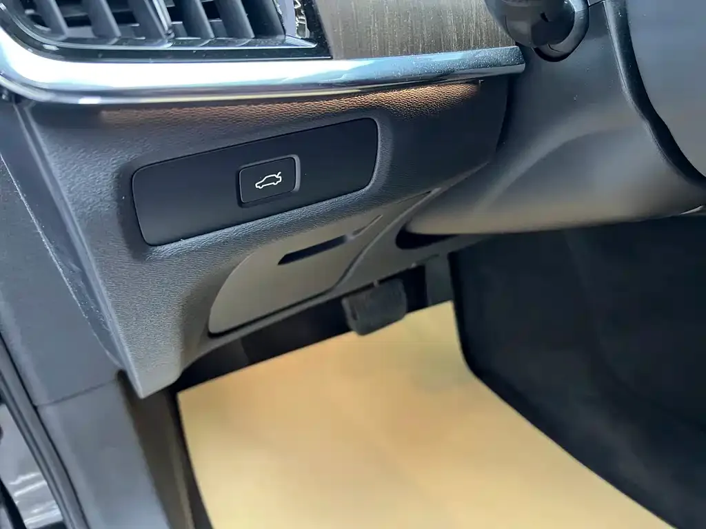 Volvo S90 2025 из CN, фото 4