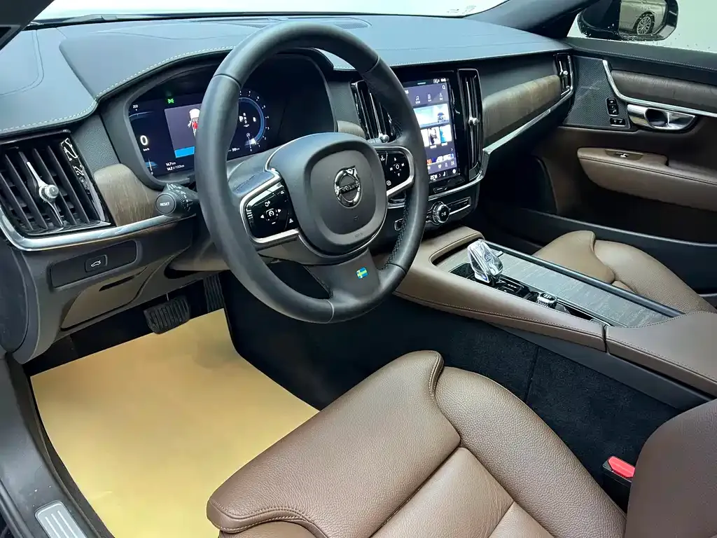 Volvo S90 2025 из CN, фото 7