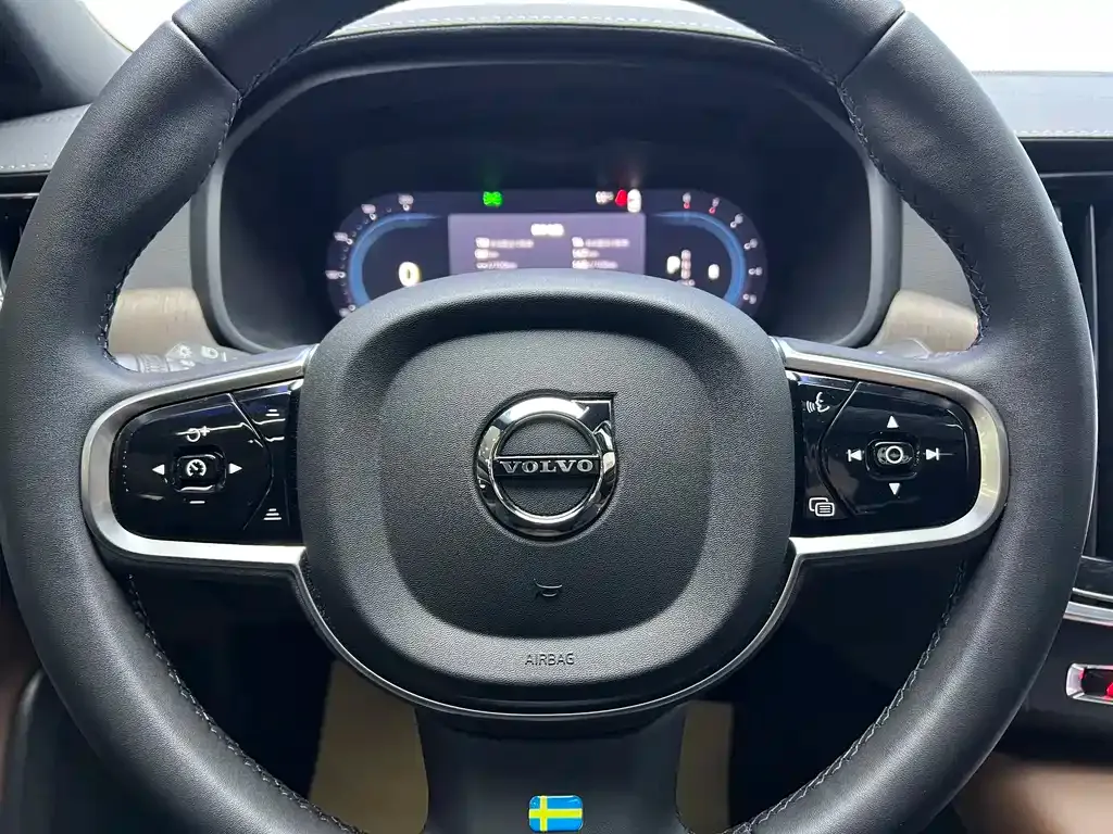 Volvo S90 2025 из CN, фото 9