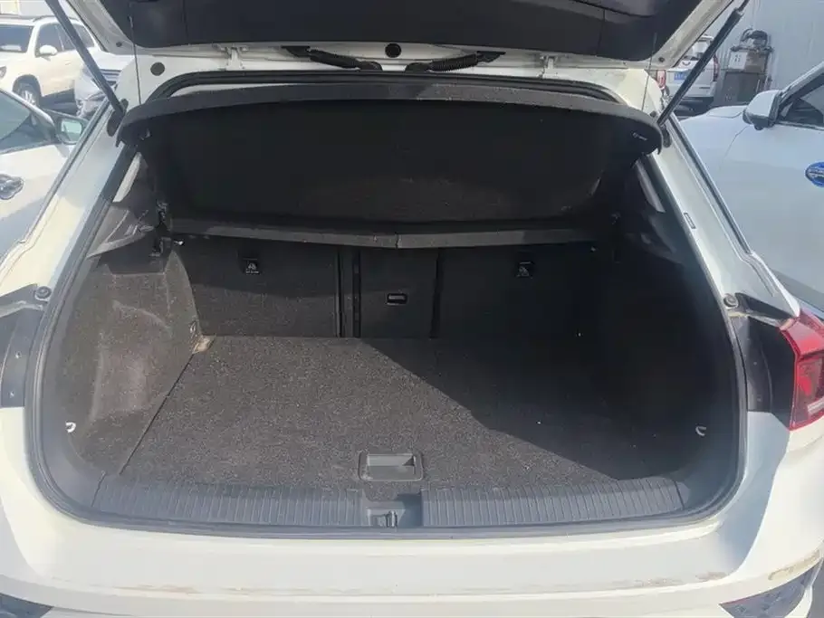 Volkswagen T-Roc 2021 из CN, фото 4