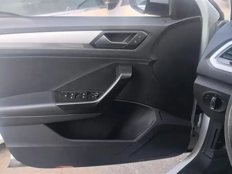 Volkswagen T-Roc 2021 из CN, фото 7