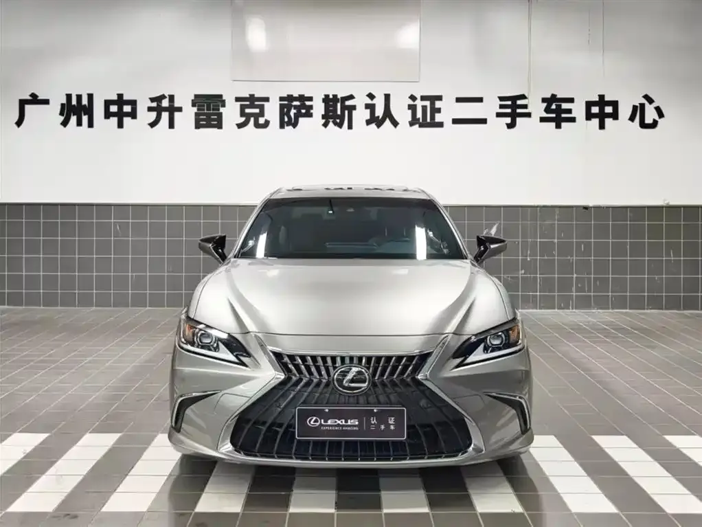 Lexus ES — фото 2