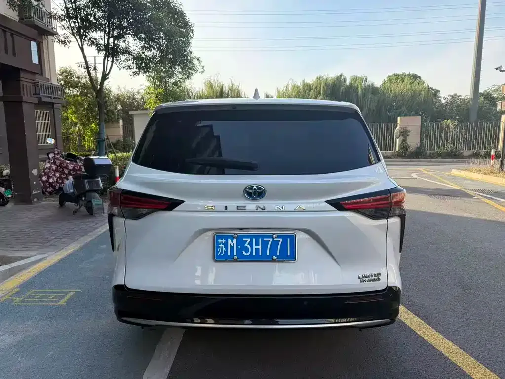 Toyota Sienna 2022 из CN, фото 8