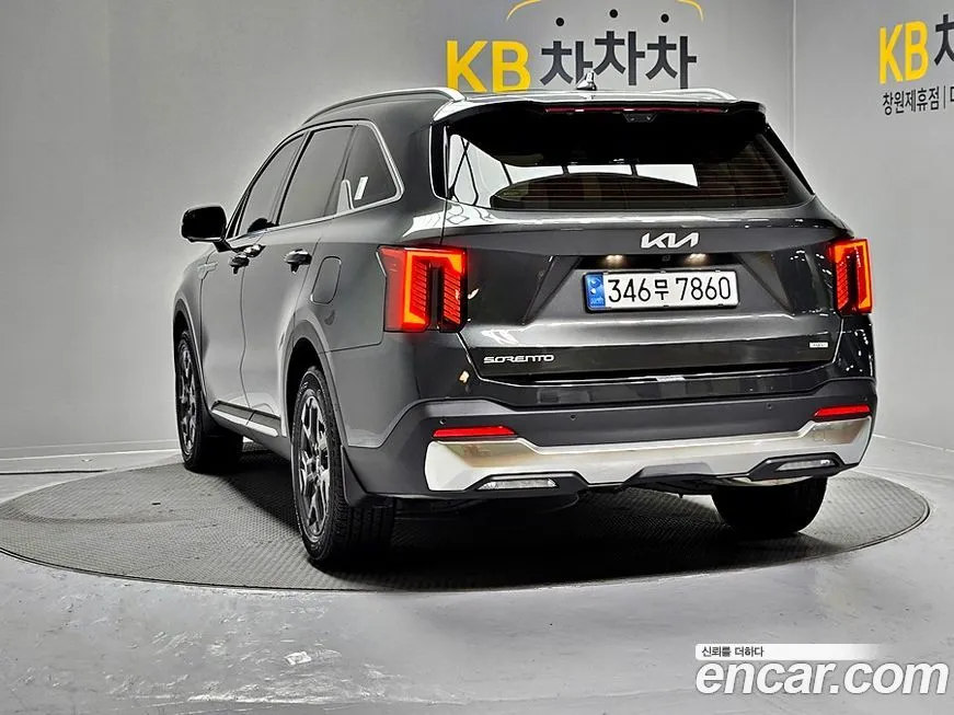 Kia Sorento — фото 5