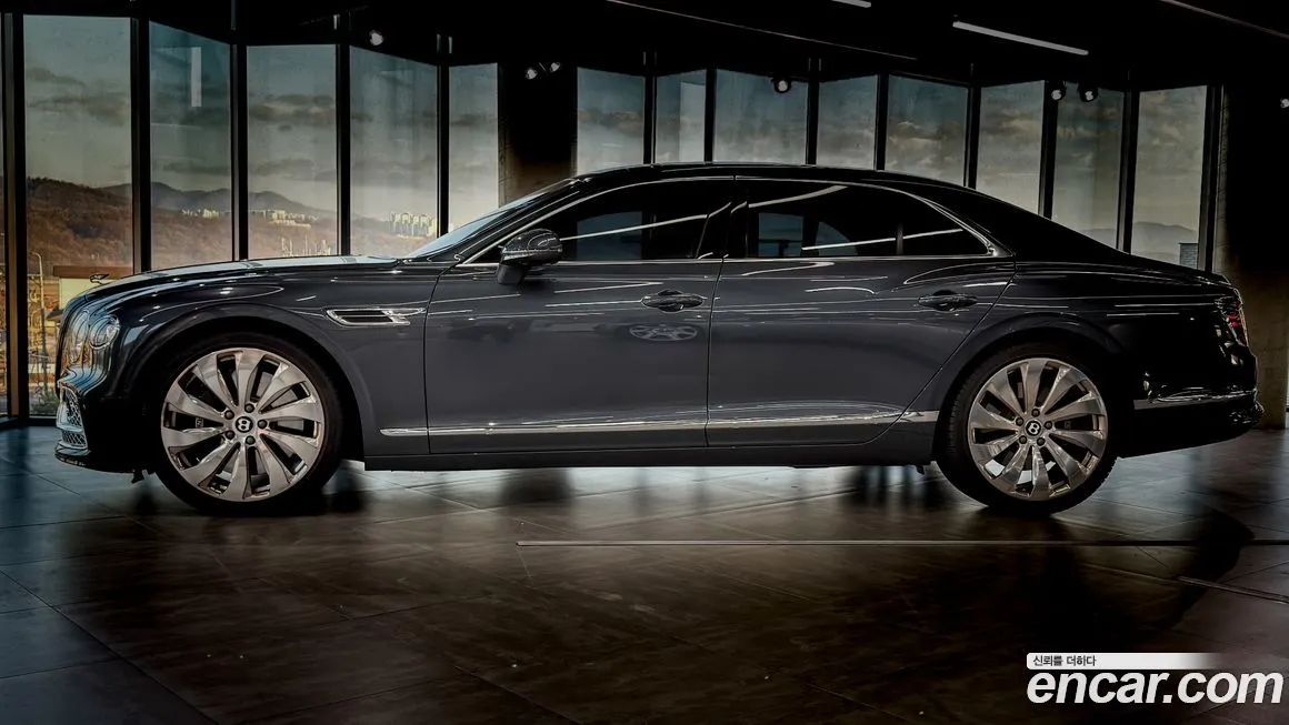 Bentley Flying Spur 2021 из KR, фото 3
