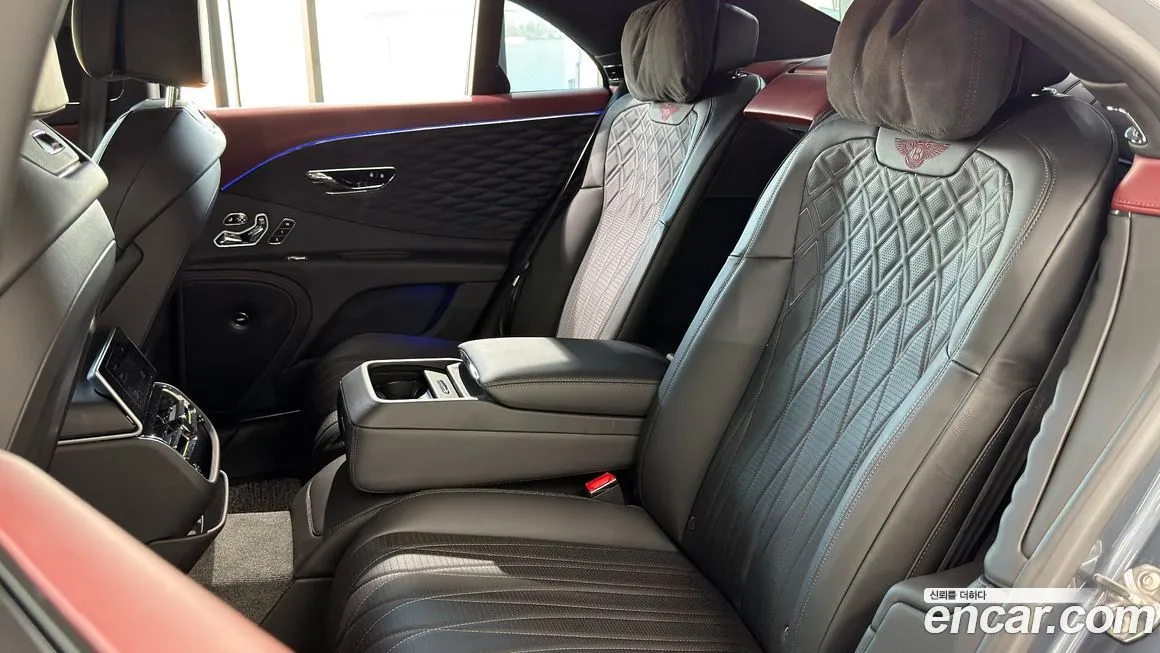 Bentley Flying Spur 2021 из KR, фото 8