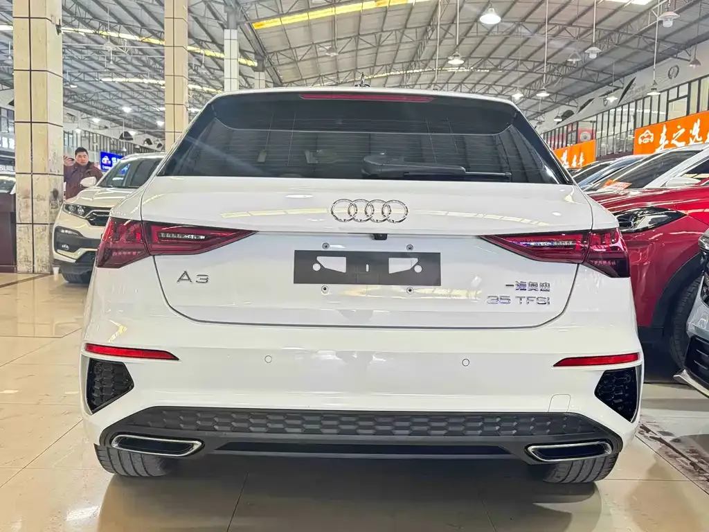 Audi A3 — фото 2