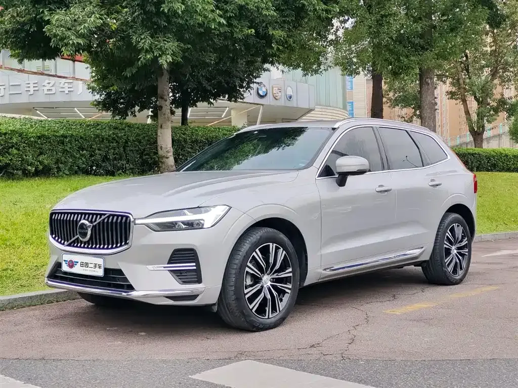 Volvo XC60 2022 из CN, фото 1