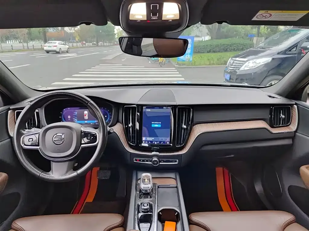 Volvo XC60 2022 из CN, фото 10