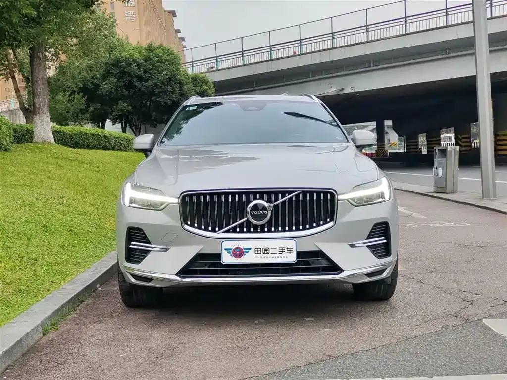 Volvo XC60 2022 из CN, фото 2