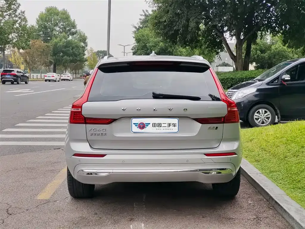 Volvo XC60 2022 из CN, фото 5