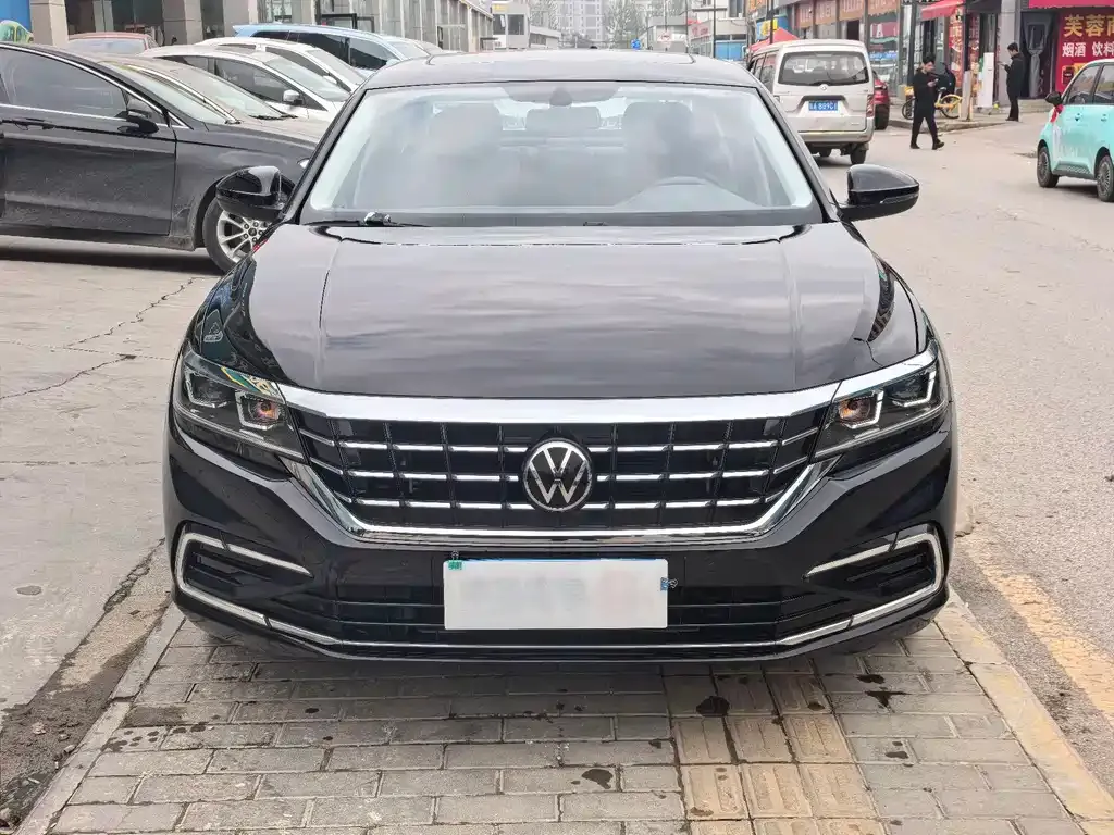Volkswagen Passat 2021 из CN, фото 2