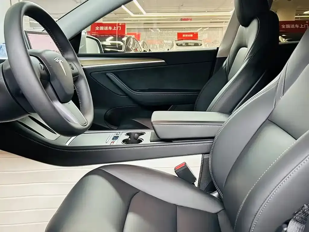 Tesla Model Y 2023 из CN, фото 10