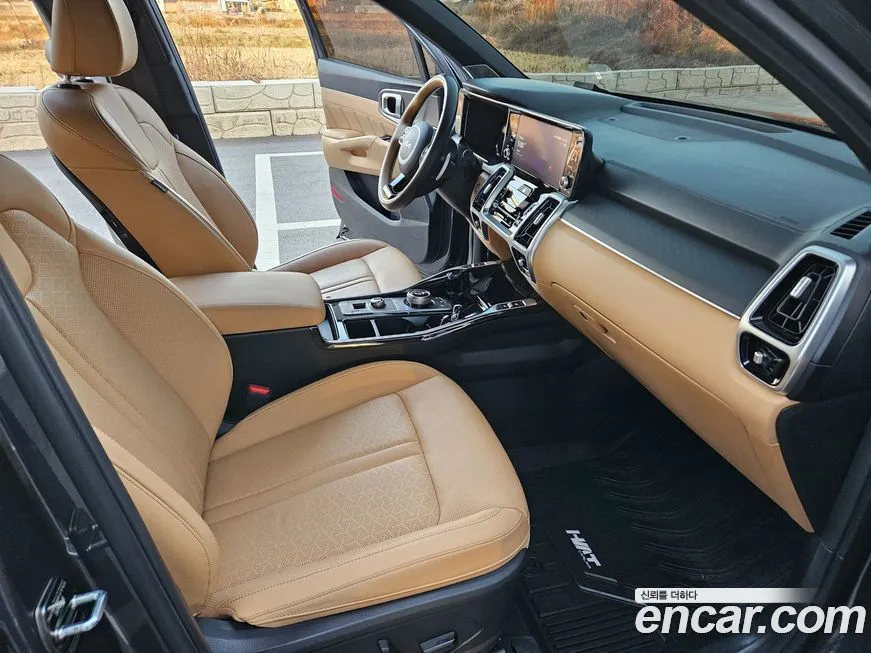 Kia Sorento — фото 10