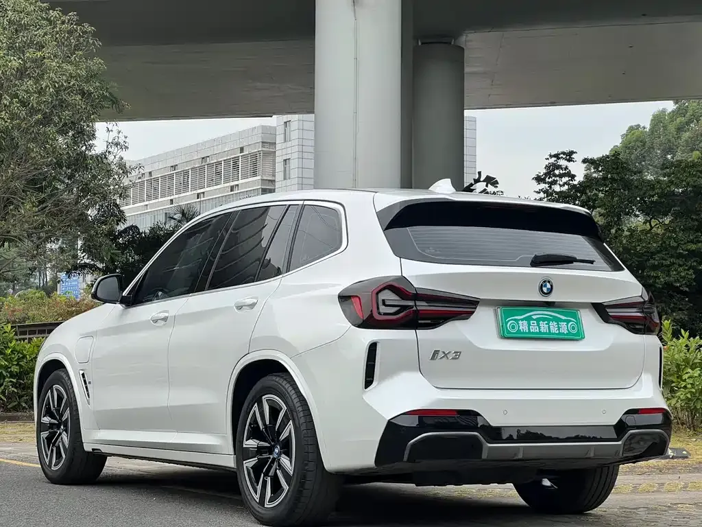 BMW iX3 2023 из CN, фото 4
