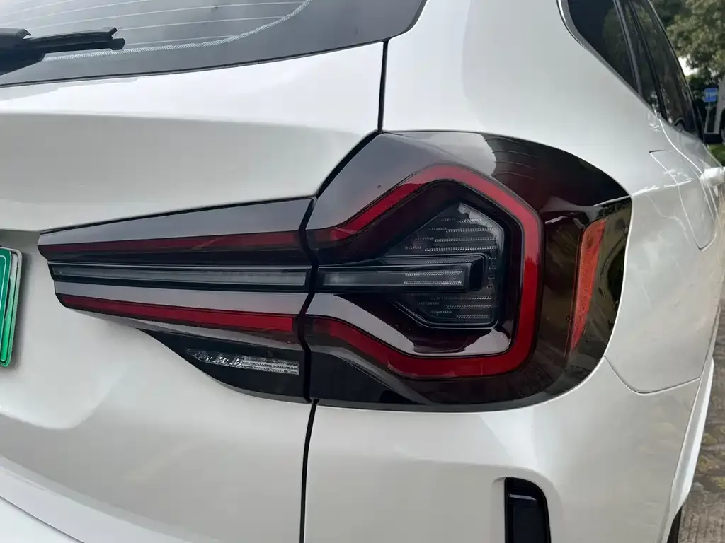 BMW iX3 2023 из CN, фото 8