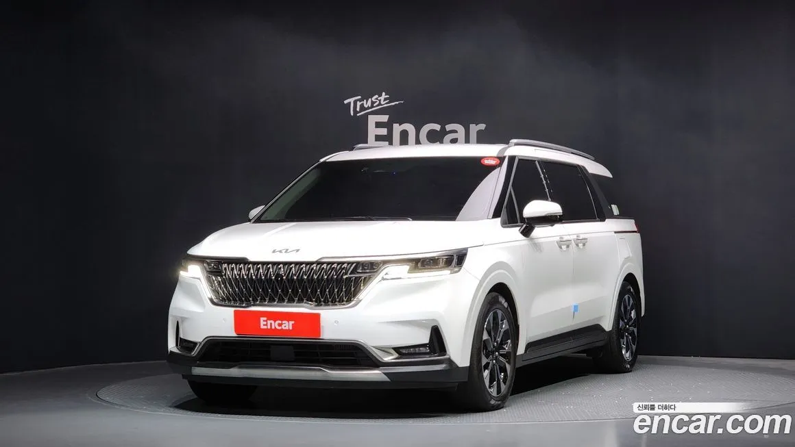 Kia Carnival 2023 из KR, фото 1