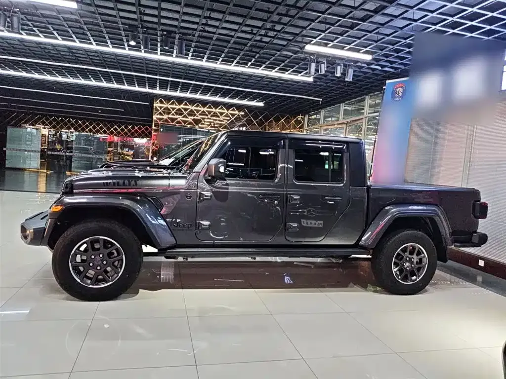 Jeep Gladiator 2023 из CN, фото 5
