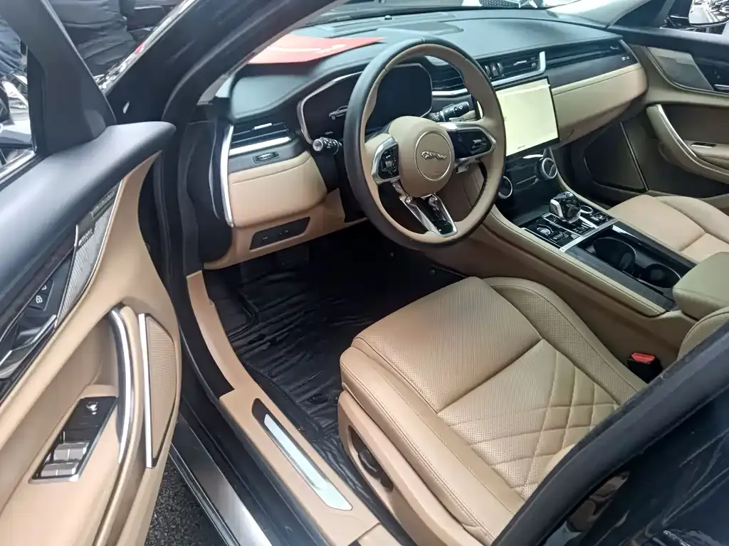 Jaguar XFL 2023 из CN, фото 5