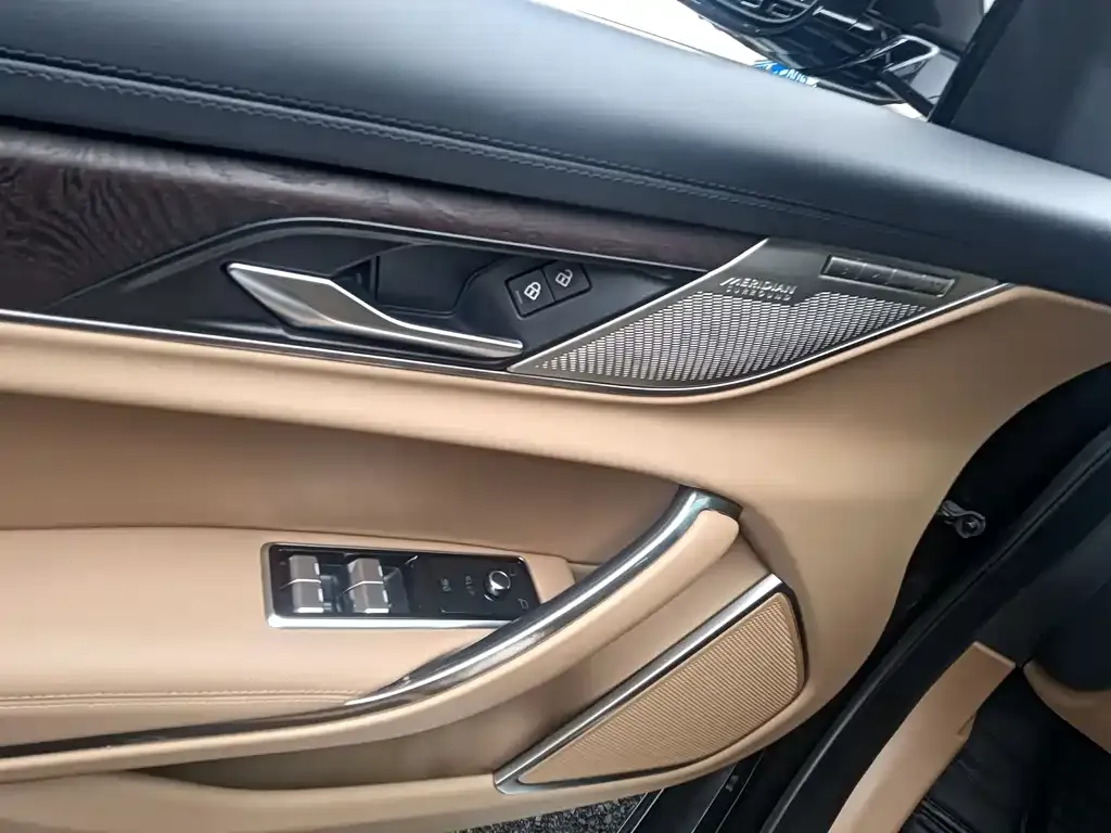 Jaguar XFL 2023 из CN, фото 6