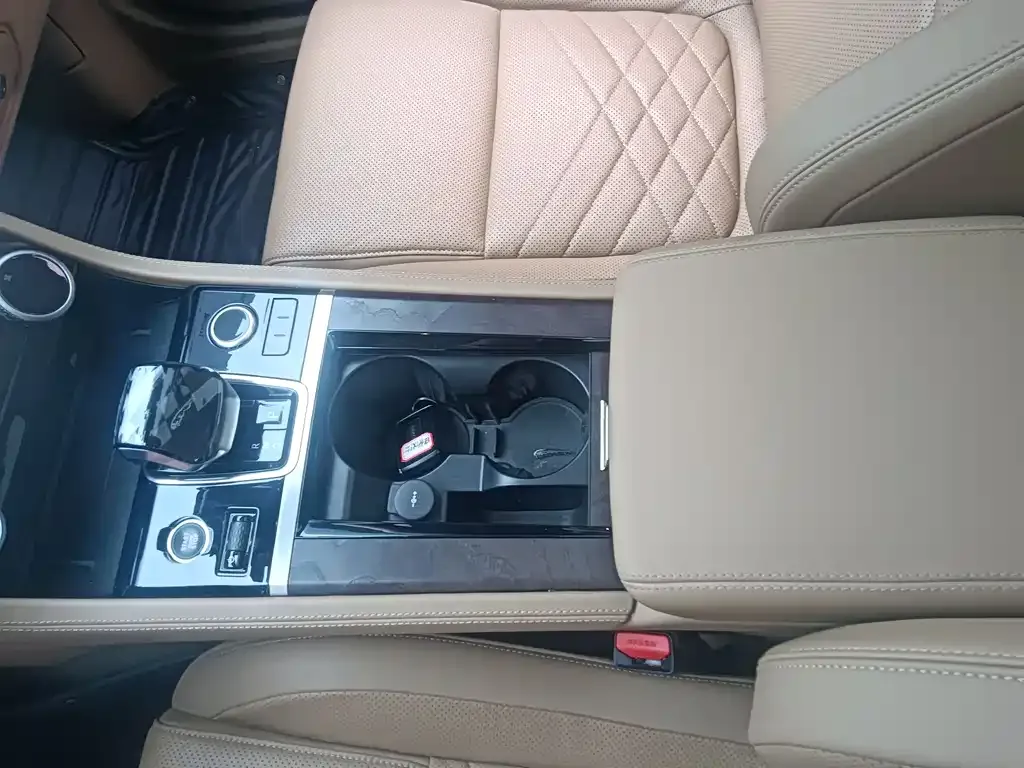 Jaguar XFL 2023 из CN, фото 8
