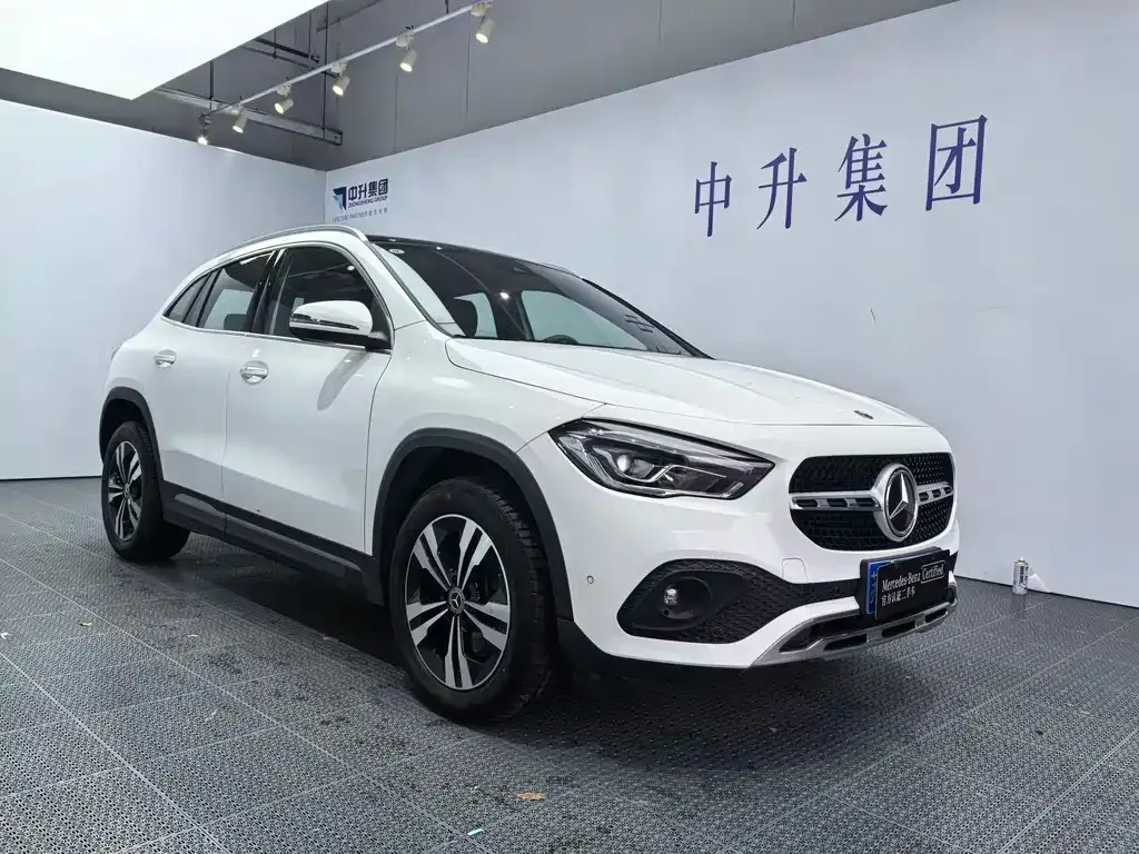 Mercedes-Benz GLA — фото 1
