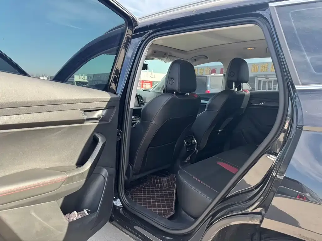 Skoda Karoq 2022 из CN, фото 8