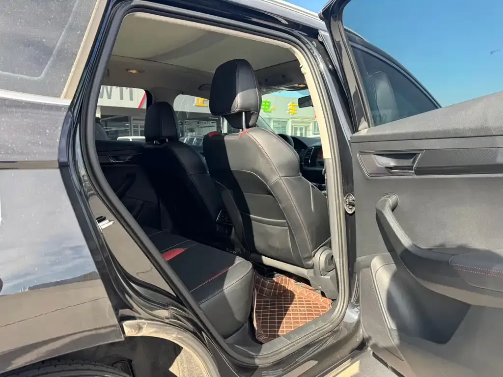 Skoda Karoq 2022 из CN, фото 9