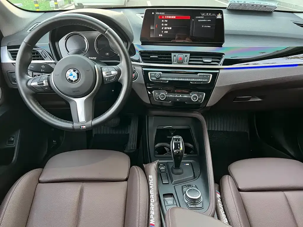 BMW X1 2021 из CN, фото 10