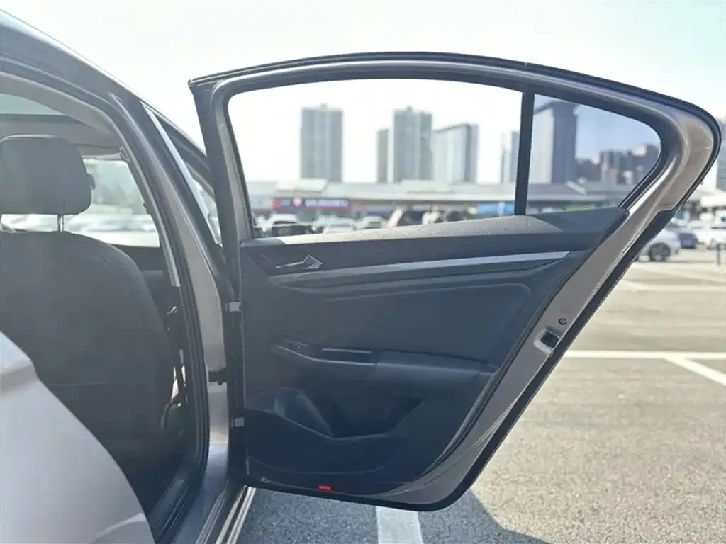 Volkswagen Bora 2022 из CN, фото 2